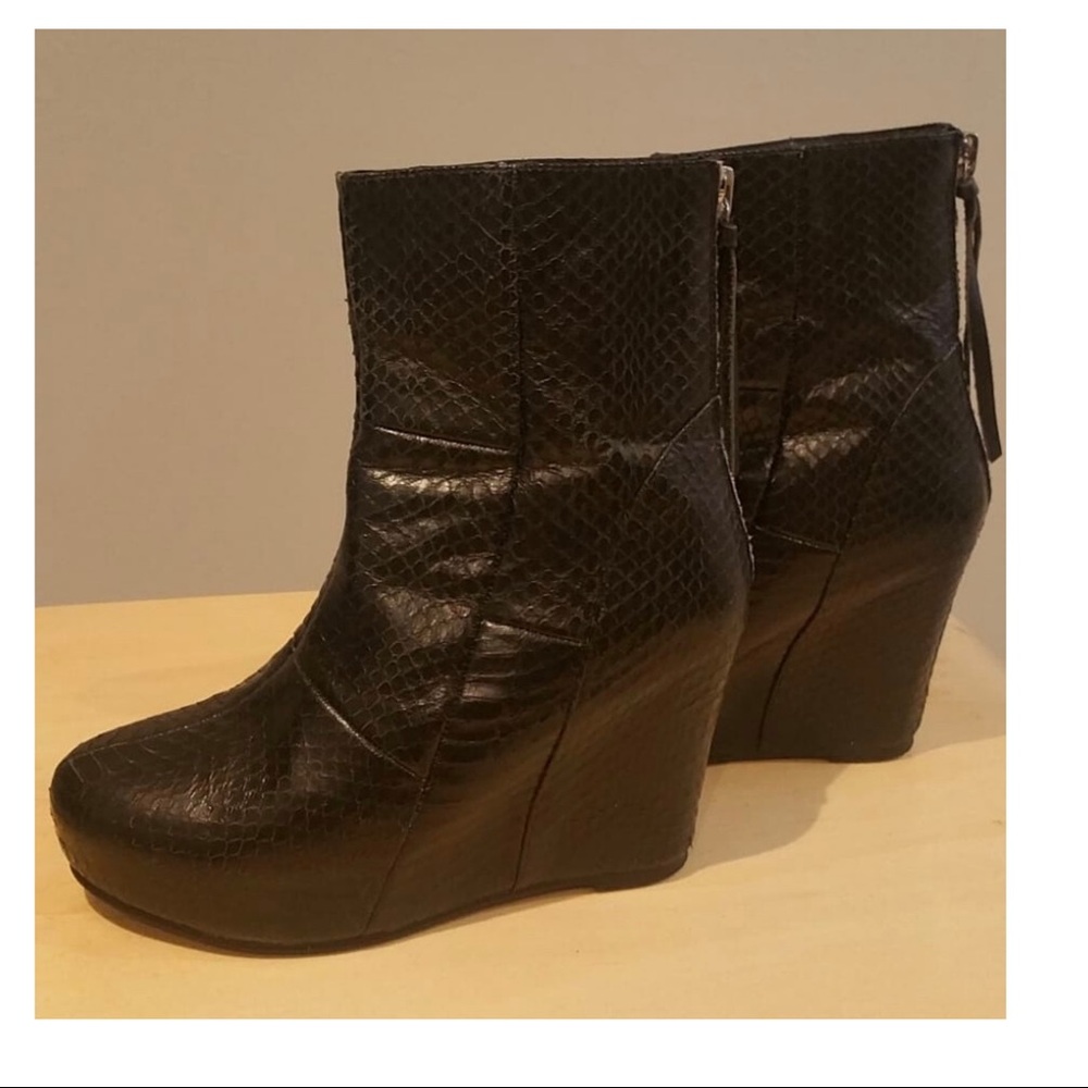 Faux Snake Skin Wedge Boots